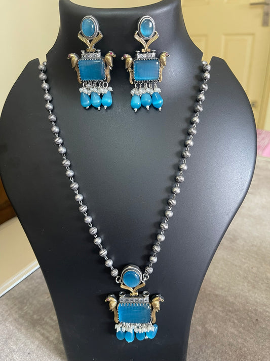 Dual Tone Blue Monalisa Stone Set